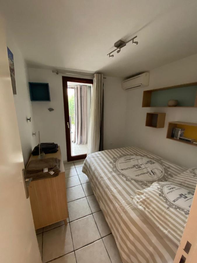 Logement Entier T2 Climatise, Parking Gratuit, Jardin, Plage A 2Min A Pied Sanary-sur-Mer Kültér fotó